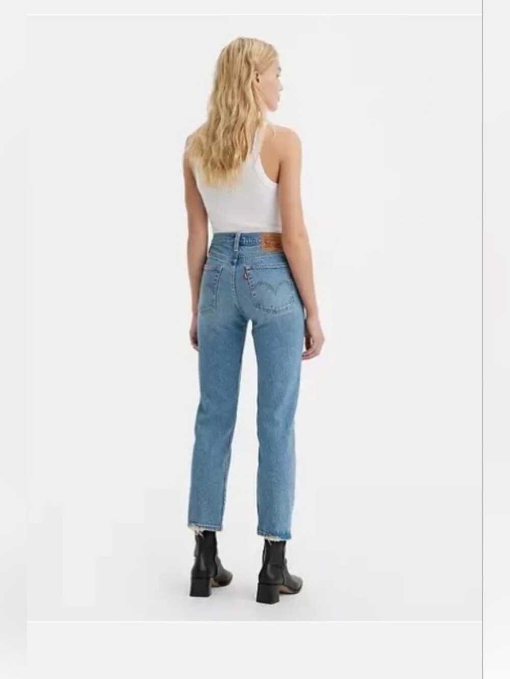 Levi's Wedgie Straight Jeans in Light Blue